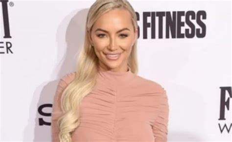 lindsey pelas age|Lindsey Pelas (Actress) Wiki, Bio, Videos, Photos, Age, Career ...